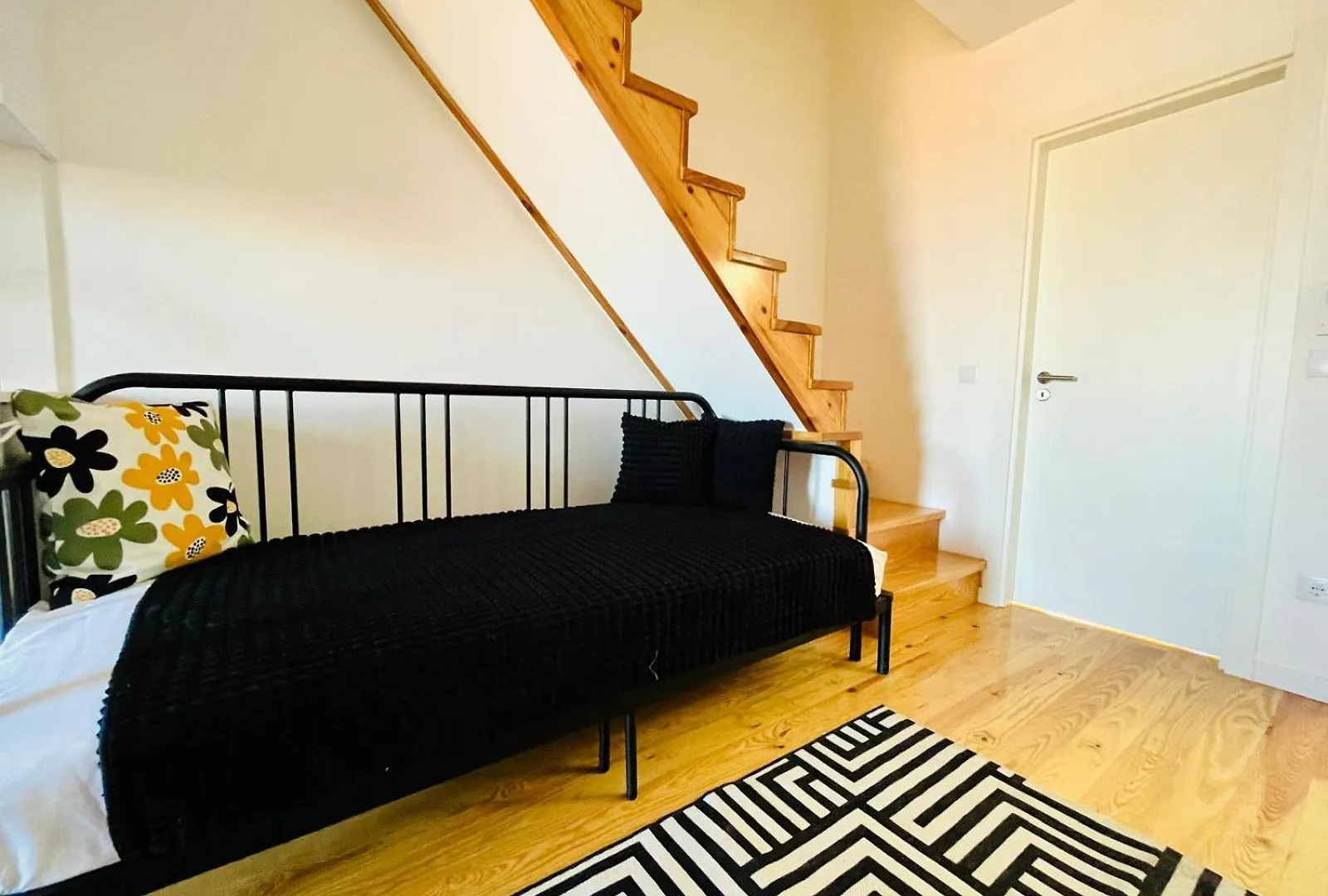 The Sarmento House - No 2D - Historical Two-Bedroom Apartment Lisboa Portekiz